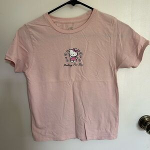 Girls pink hello kitty graphic tee size small